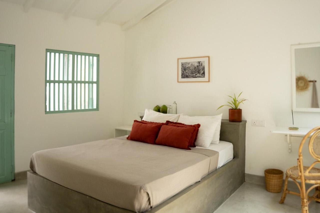 Water'S Edge Villa Ahangama Rum bild